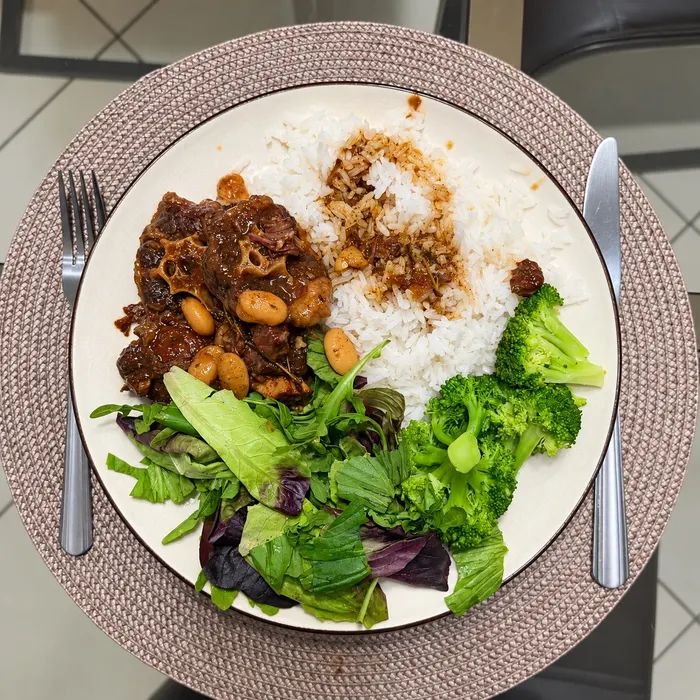 Nati’s Oxtail and Rice